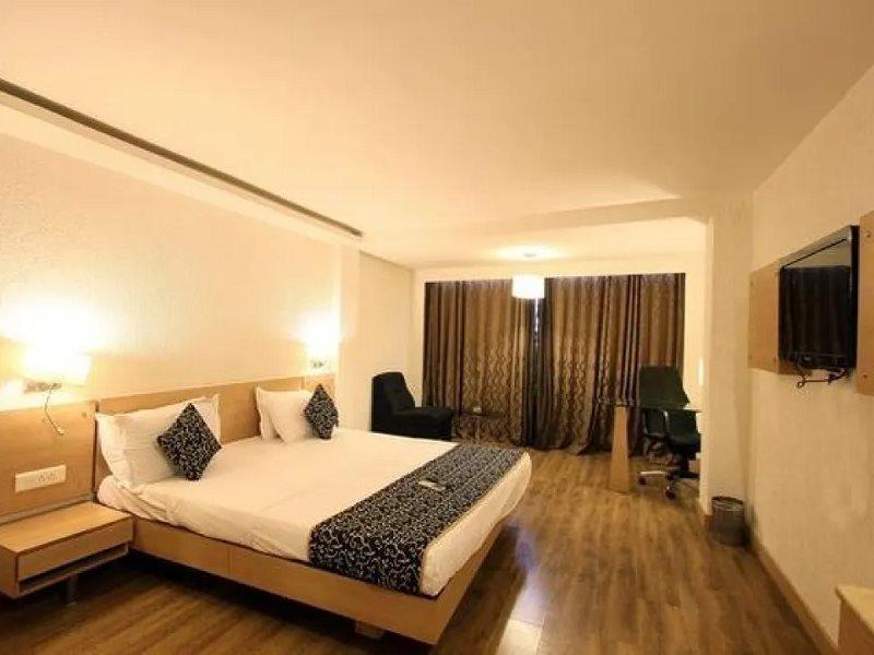 Vijayawāda Hotel Manorama מראה חיצוני תמונה