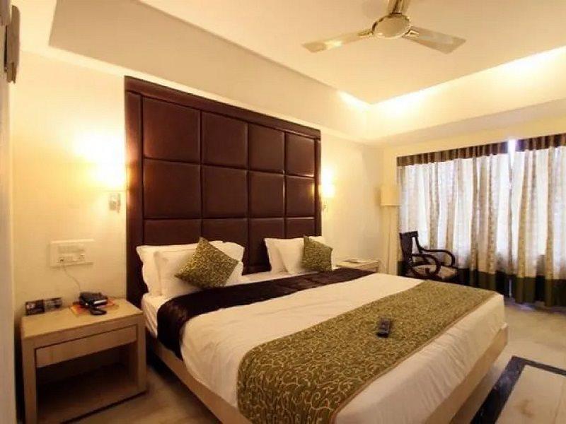 Vijayawāda Hotel Manorama מראה חיצוני תמונה